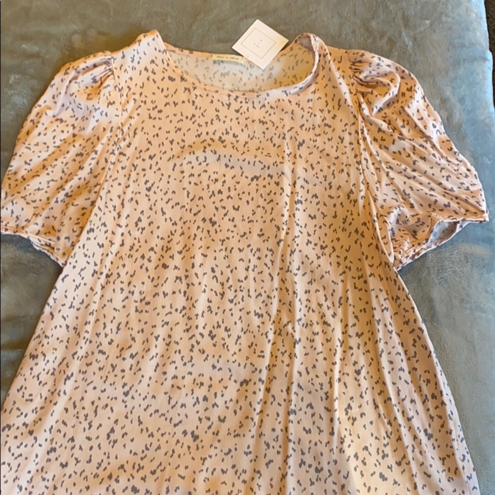 NEW - Puff-sleeved Tunic